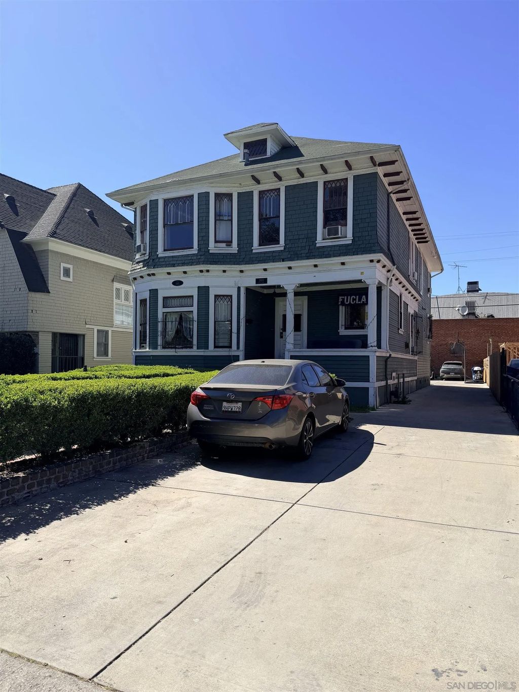 Photo of 2803 S Menlo Ave, Los Angeles, CA 90007 (MLS # 260007856)