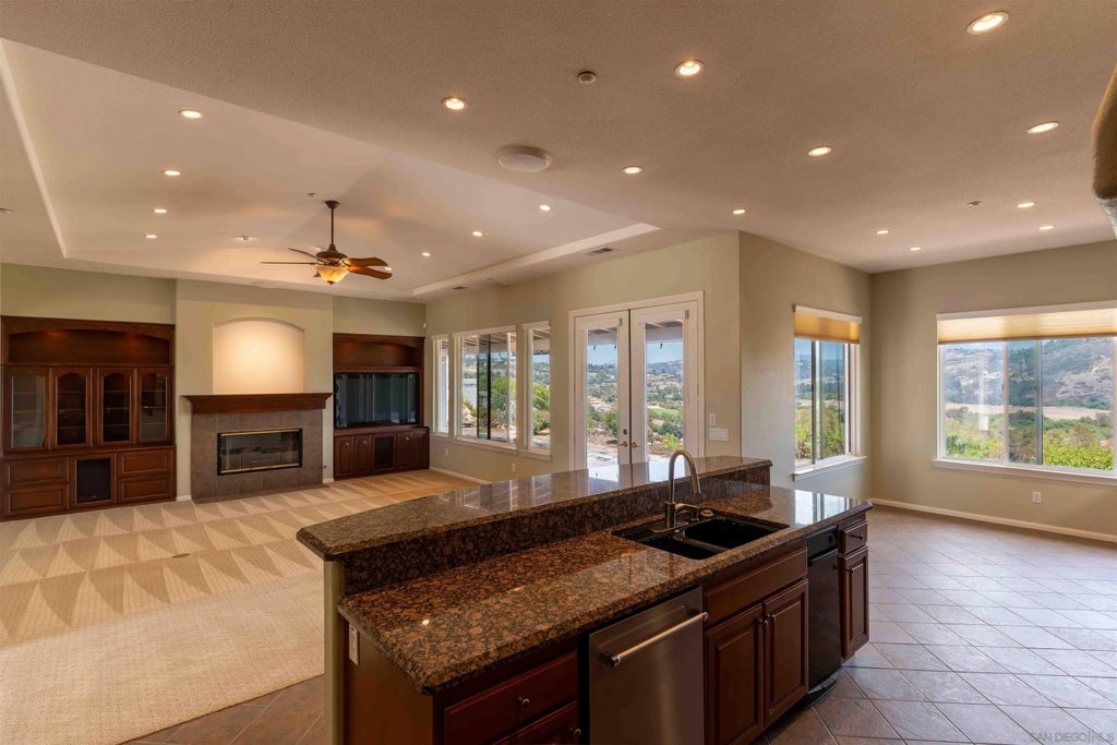 Photo of 3862 Flowerwood Lane, Fallbrook, CA 92028 (MLS # 260017719)