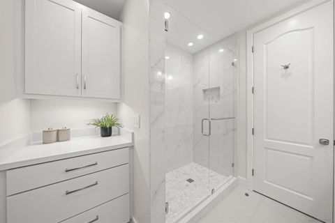 Tiny photo for 550 Front St #2303, San Diego, CA 92101 (MLS # 250043868)