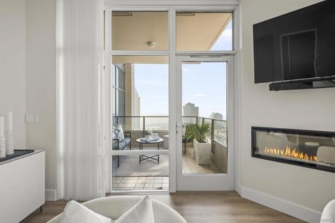 Tiny photo for 550 Front St #2303, San Diego, CA 92101 (MLS # 250043868)