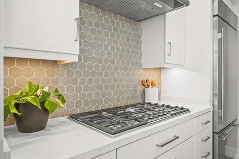 Tiny photo for 550 Front St #2303, San Diego, CA 92101 (MLS # 250043868)