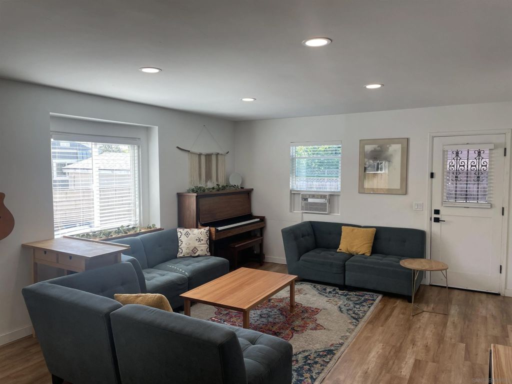 Photo of 364 J St, Chula Vista, CA 91910 (MLS # 250046041)