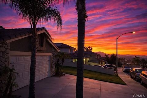 27865 Cliff Top Court Menifee CA 92585