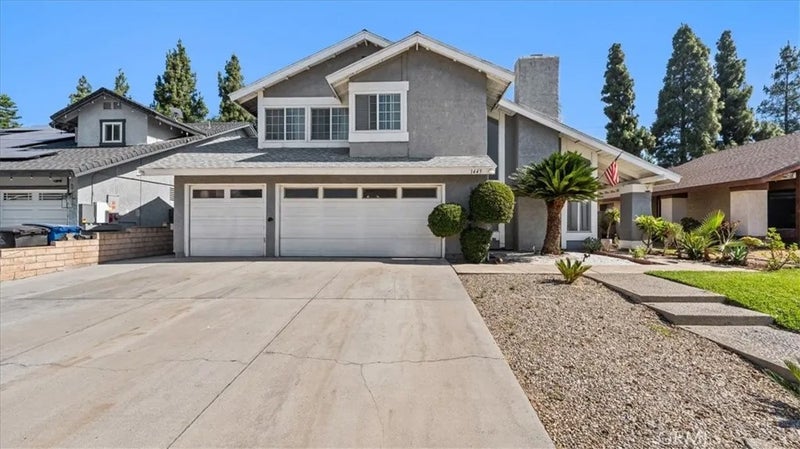 1445 E Bermuda Dunes