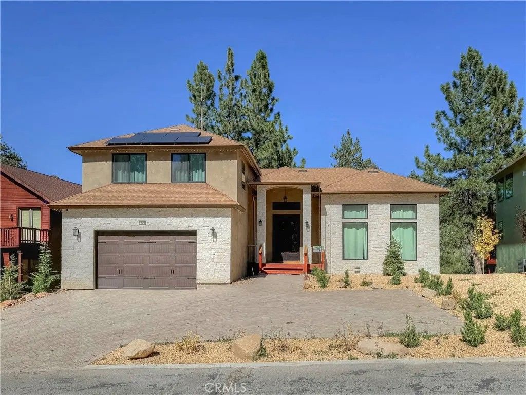 Photo of 1224 Wolf Creek Court, Big Bear Lake, CA 92315 (MLS # CV25252122)