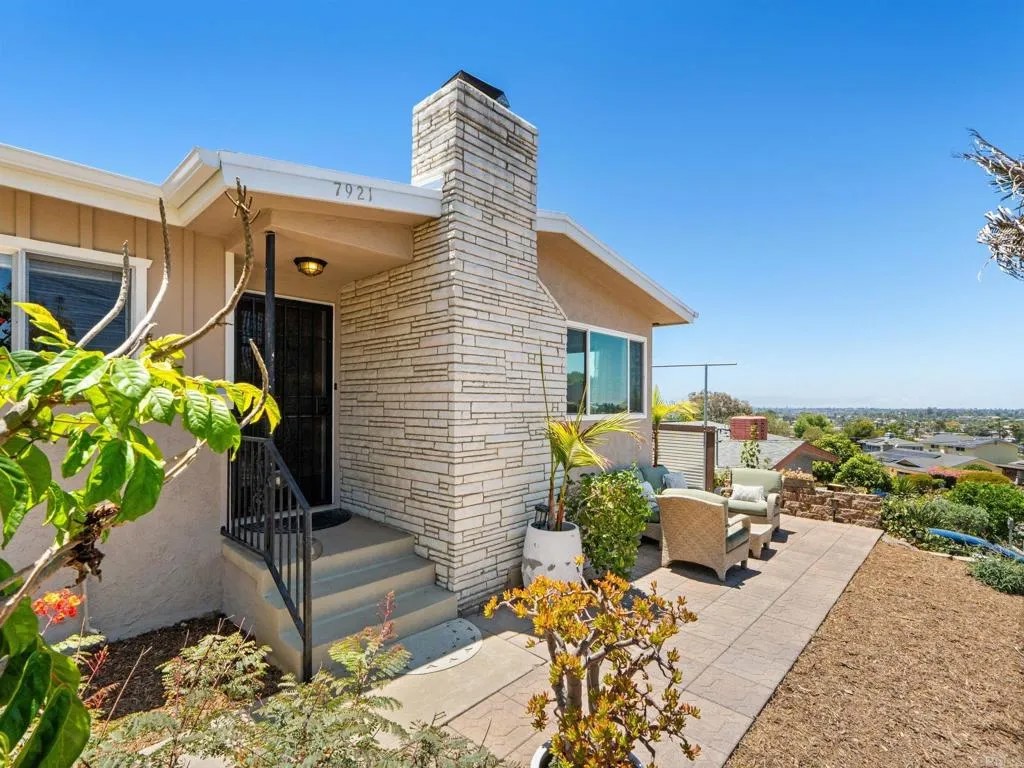 7921 Cinnabar Drive