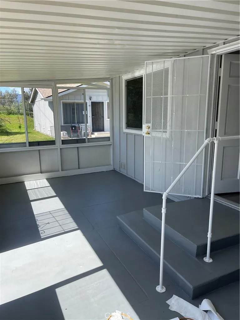 150 E Lakeshore Drive 82