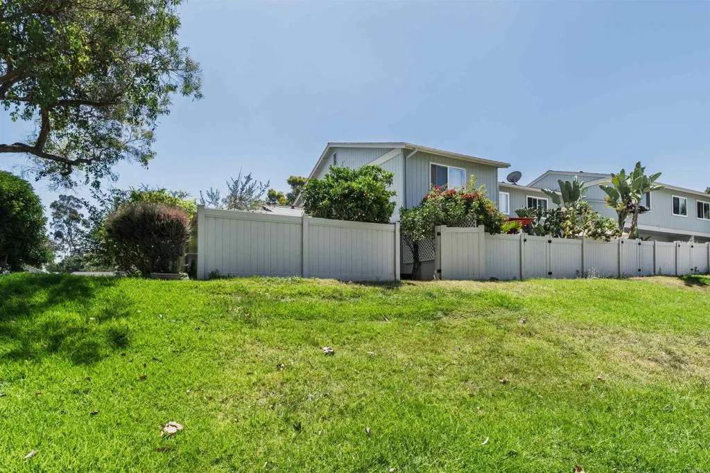 328 Countrywood Lane