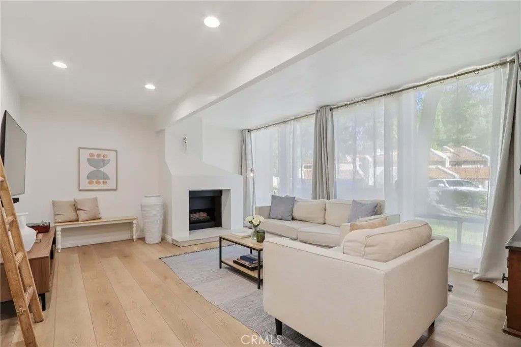 Photo of 29365 Calle Gaviota, Murrieta, CA 92563 (MLS # SW26065754)