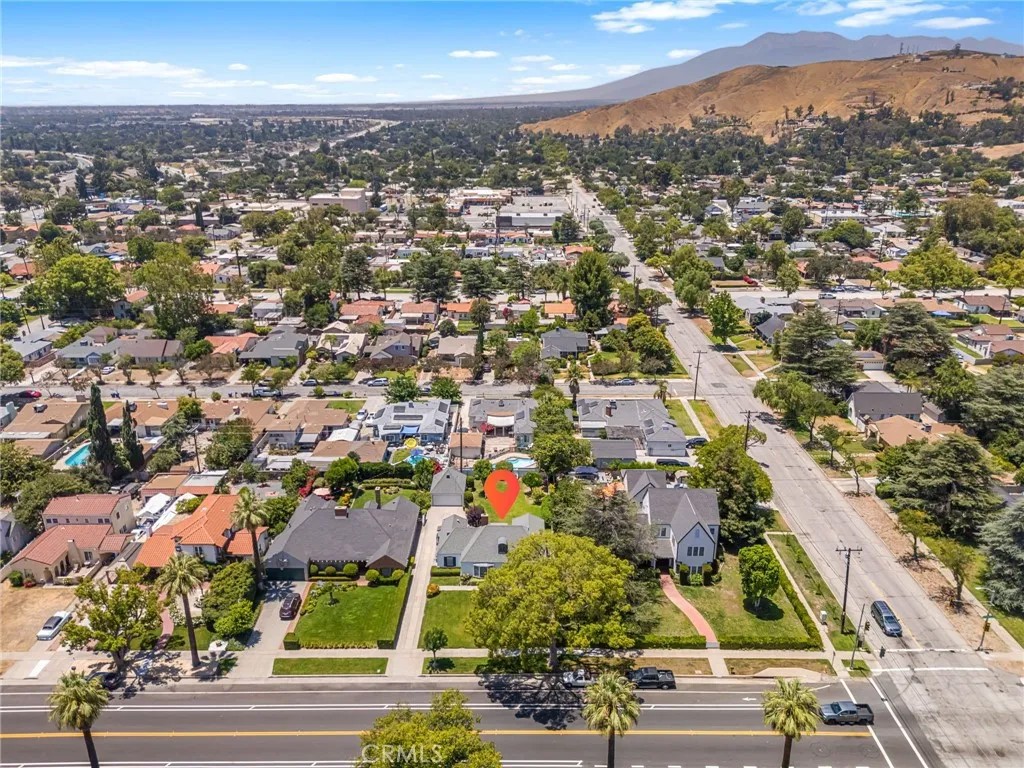 3180 N Arrowhead Ave.