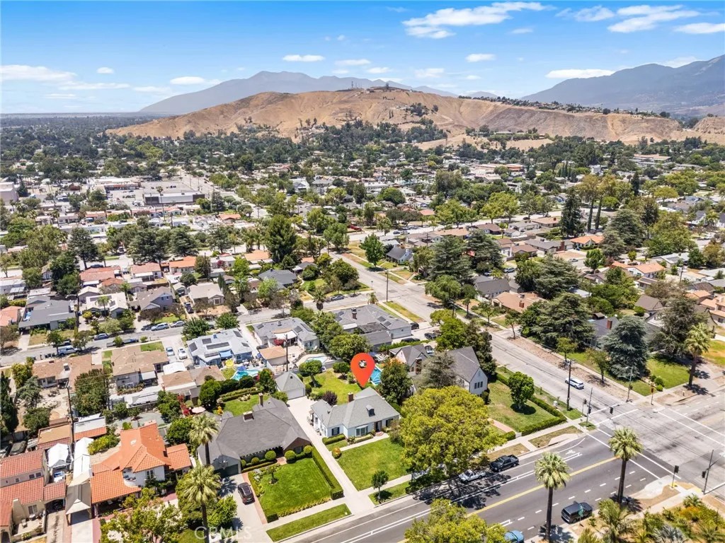 3180 N Arrowhead Ave.