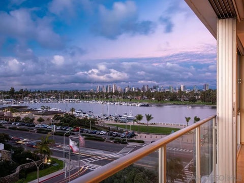 Photo of 1810 Avenida del Mundo #505, Coronado, CA 92118 (MLS # 260016118)