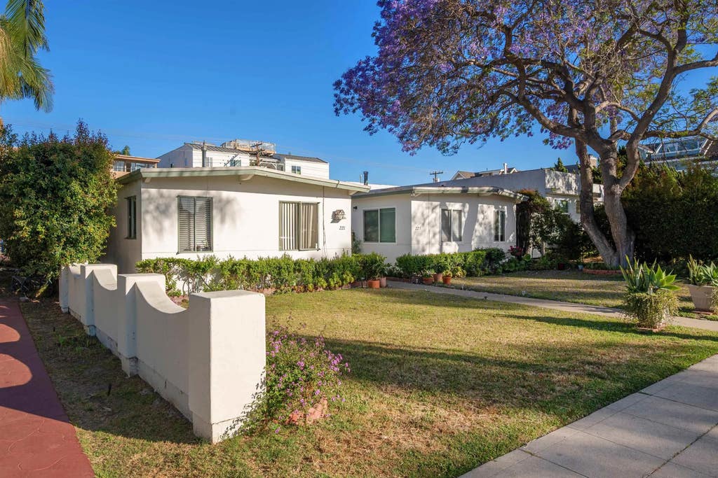 Photo of 221-225 D St, Coronado, CA 92118 (MLS # 260017117)