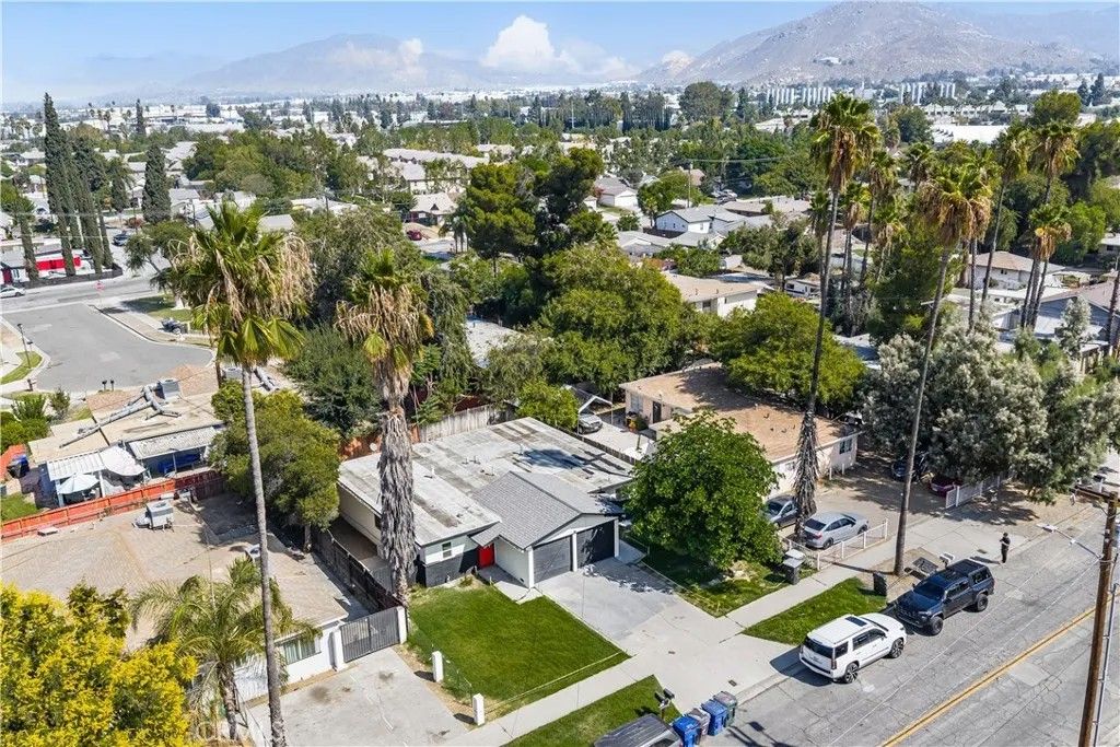 Photo of 2121 Down St, Riverside, CA 92507 (MLS # IG25279012)