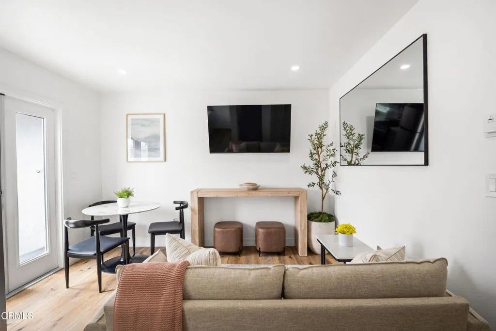 Photo of 894 Saratoga St #3, Oxnard, CA 93035 (MLS # V1-35191)