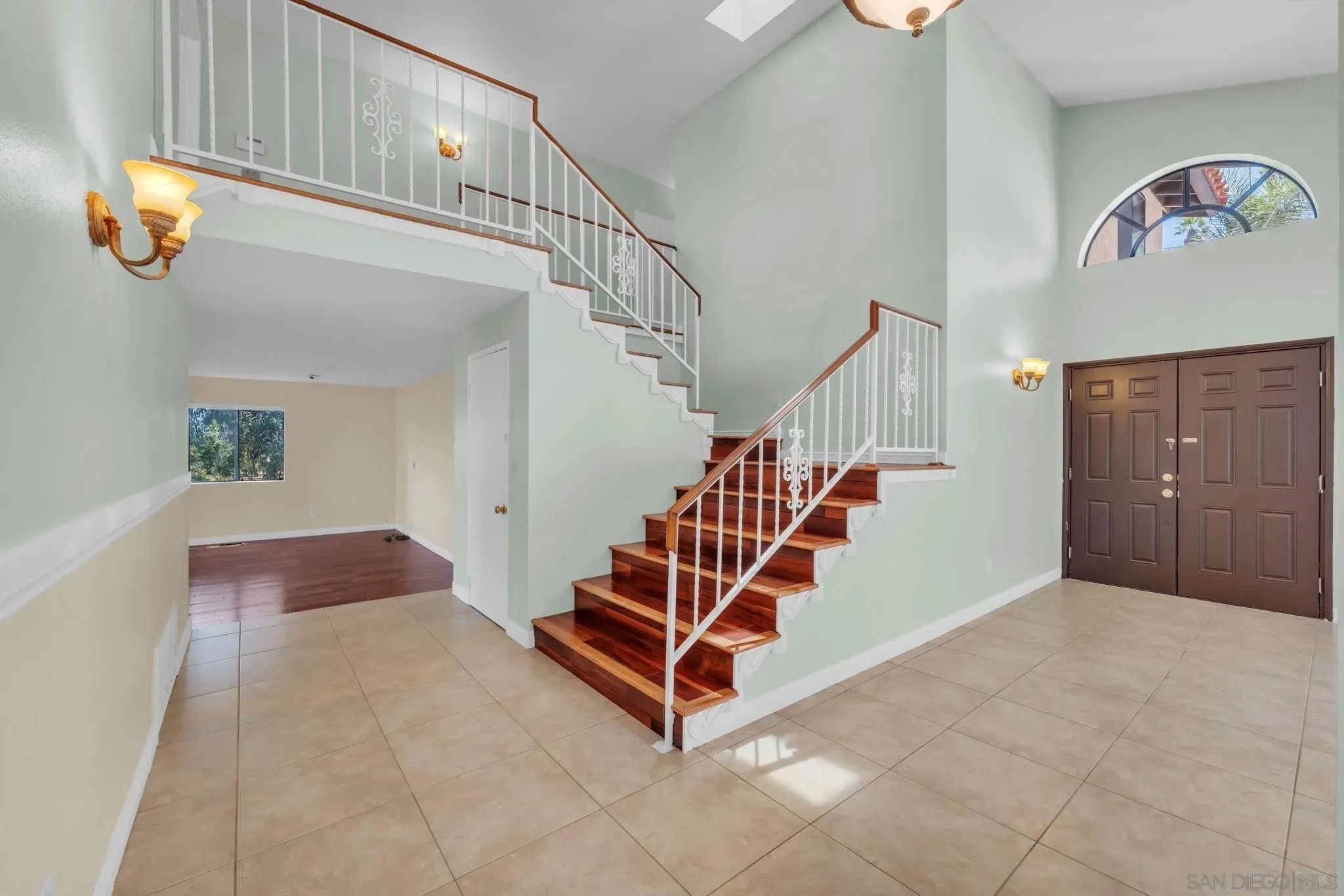 La Mesa, California 91941, United States, 6 Bedrooms Bedrooms, ,3 BathroomsBathrooms,Residential,Active,185486