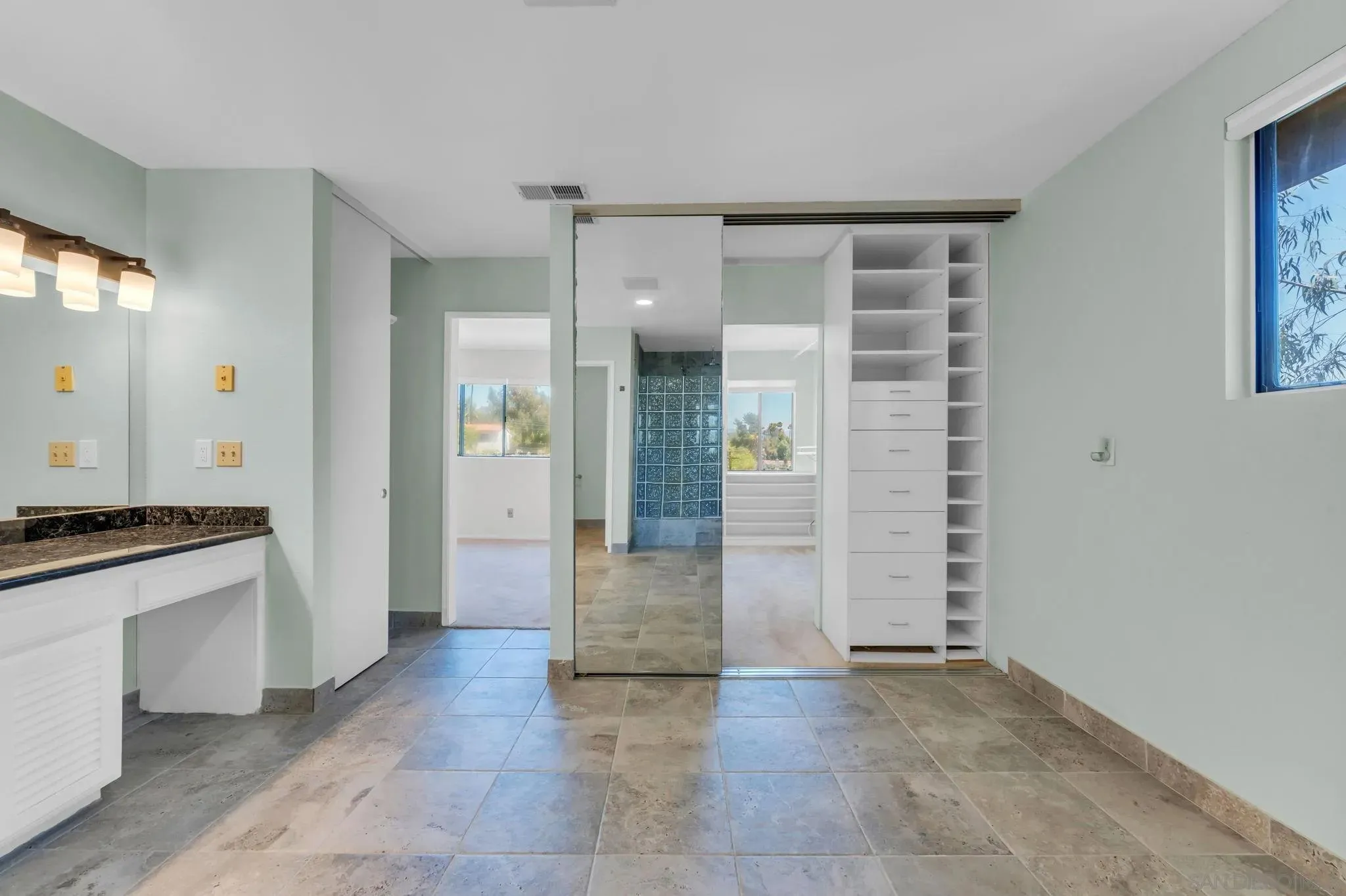 La Mesa, California 91941, United States, 6 Bedrooms Bedrooms, ,3 BathroomsBathrooms,Residential,Active,185486