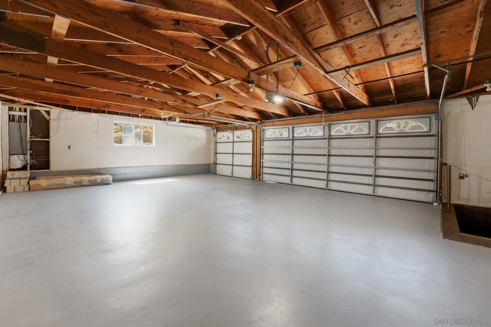 La Mesa, California 91941, United States, 6 Bedrooms Bedrooms, ,3 BathroomsBathrooms,Residential,Active,185486