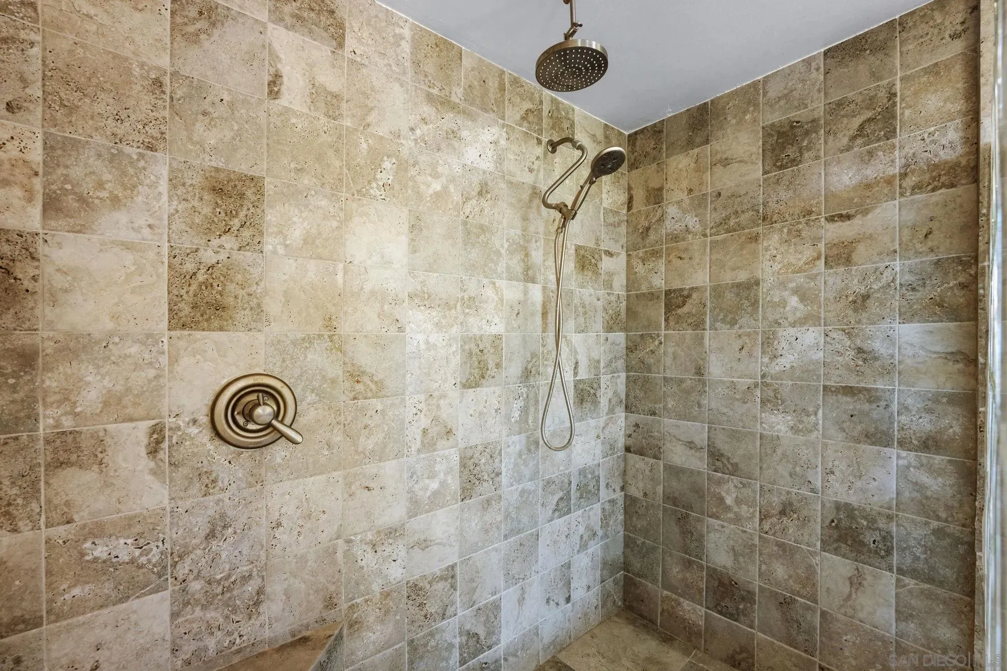 La Mesa, California 91941, United States, 6 Bedrooms Bedrooms, ,3 BathroomsBathrooms,Residential,Active,185486