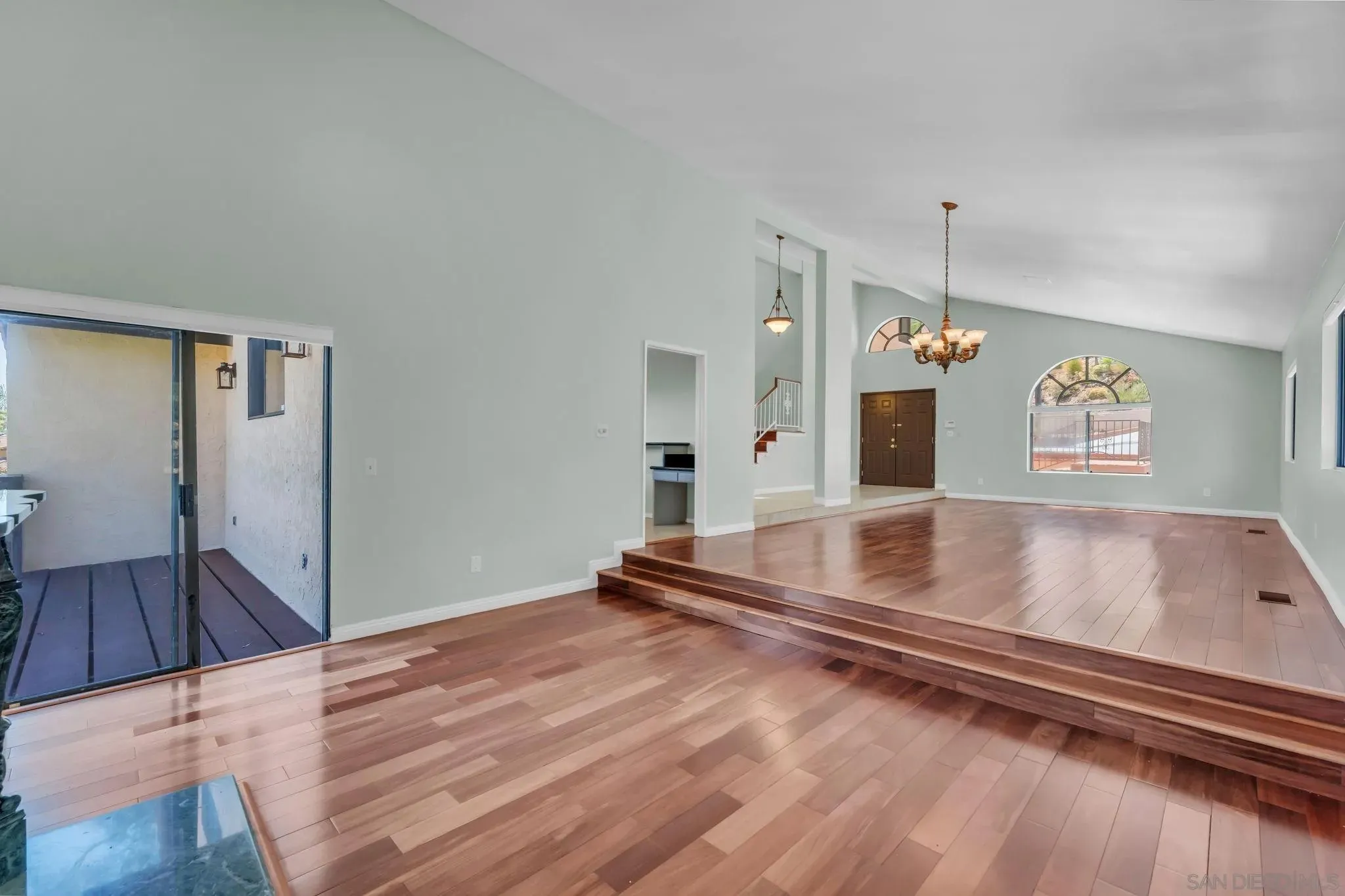 La Mesa, California 91941, United States, 6 Bedrooms Bedrooms, ,3 BathroomsBathrooms,Residential,Active,185486