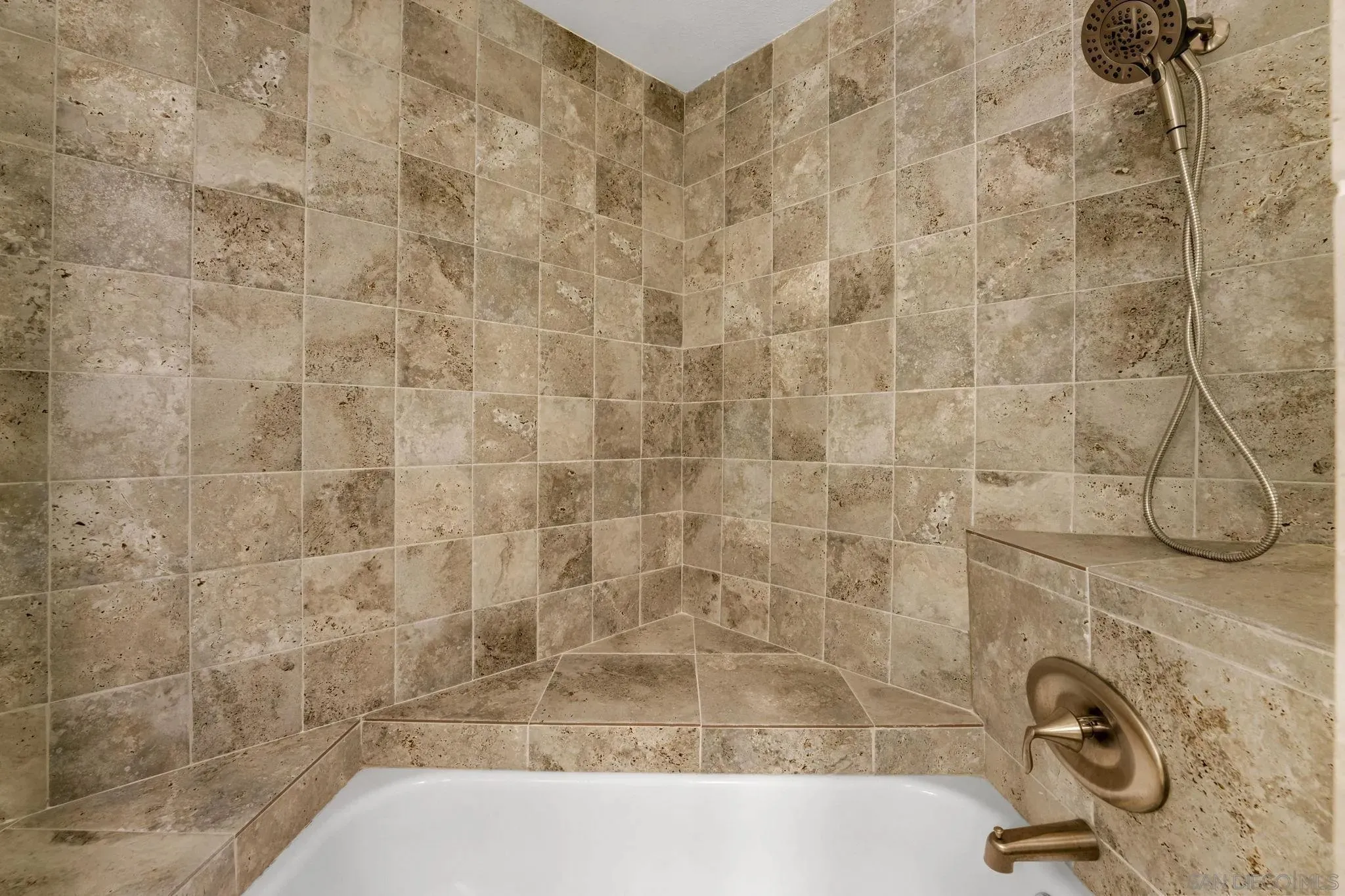 La Mesa, California 91941, United States, 6 Bedrooms Bedrooms, ,3 BathroomsBathrooms,Residential,Active,185486