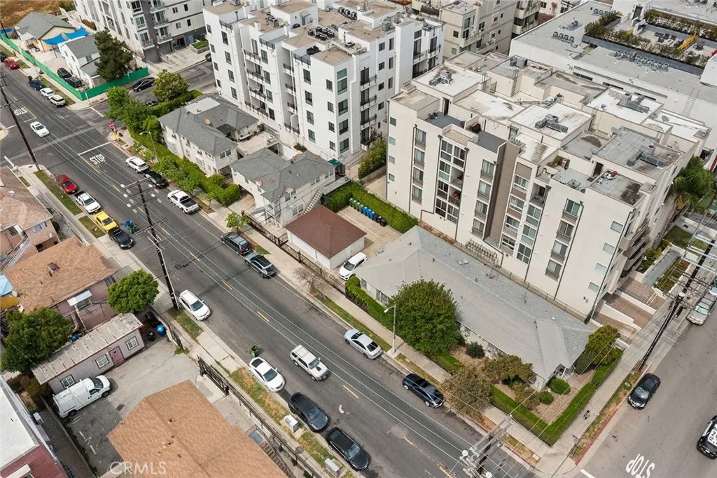 1056 S Serrano