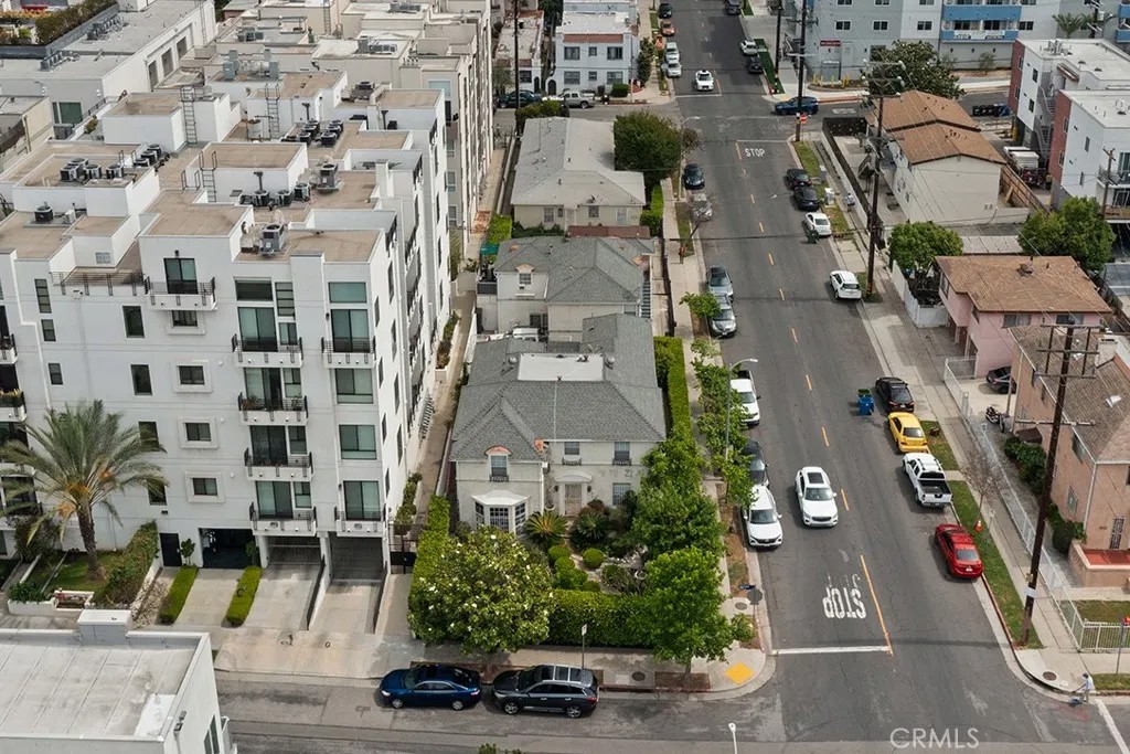 1056 S Serrano