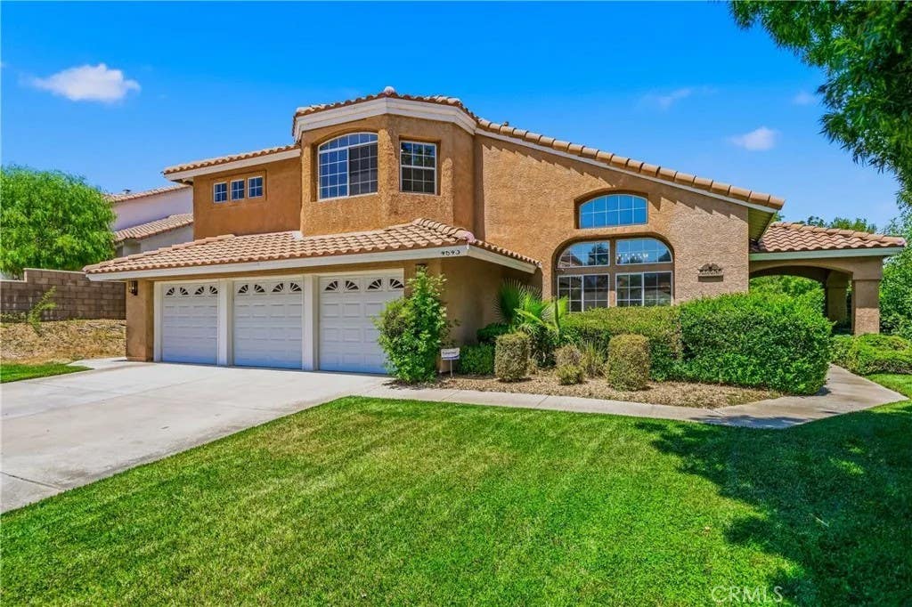 Photo of 4643 Greencrest Way, Palmdale, CA 93551 (MLS # SR26160109)