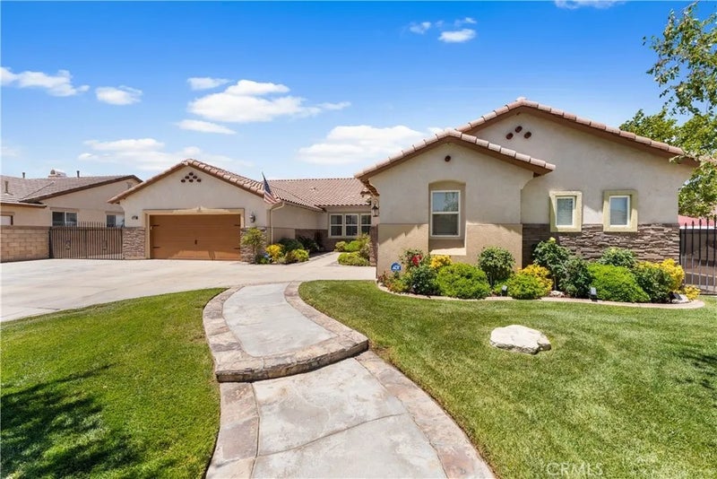 41753 Doverwood Court