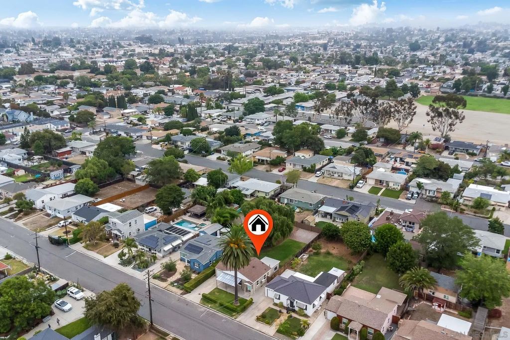 Photo of 4601 68Th St, La Mesa, CA 91942 (MLS # 250041101)