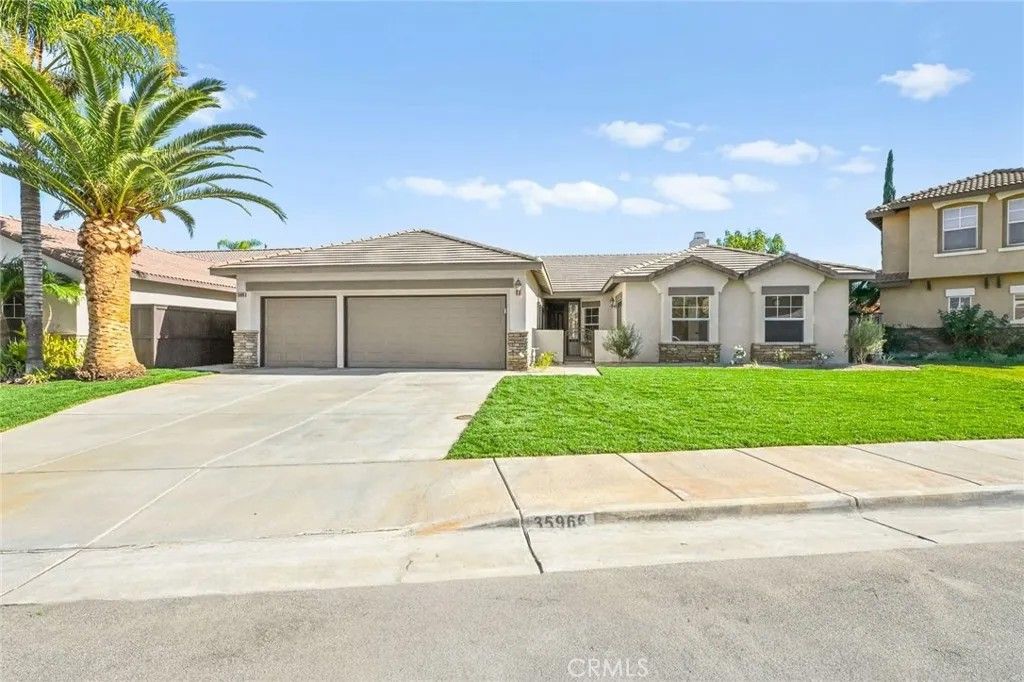Photo of 35966 Rhone Ln, Winchester, CA 92596 (MLS # SW25274209)