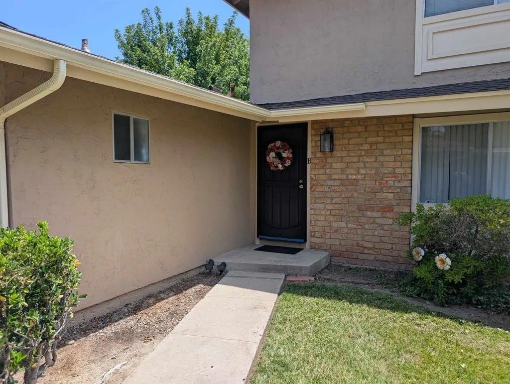 Photo of 910 Amistad Court #B, El Cajon, CA 92019 (MLS # PTP2603817)
