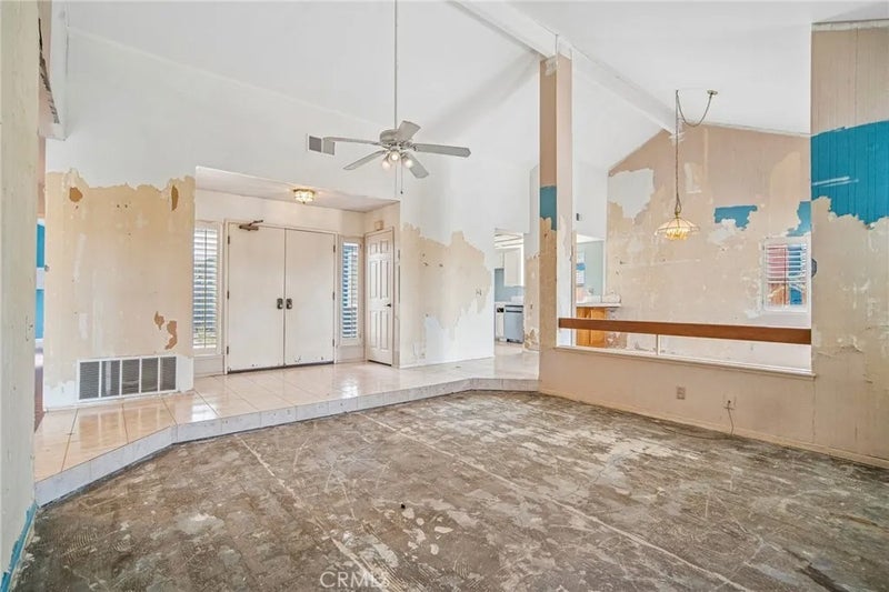 28391 Lakewood