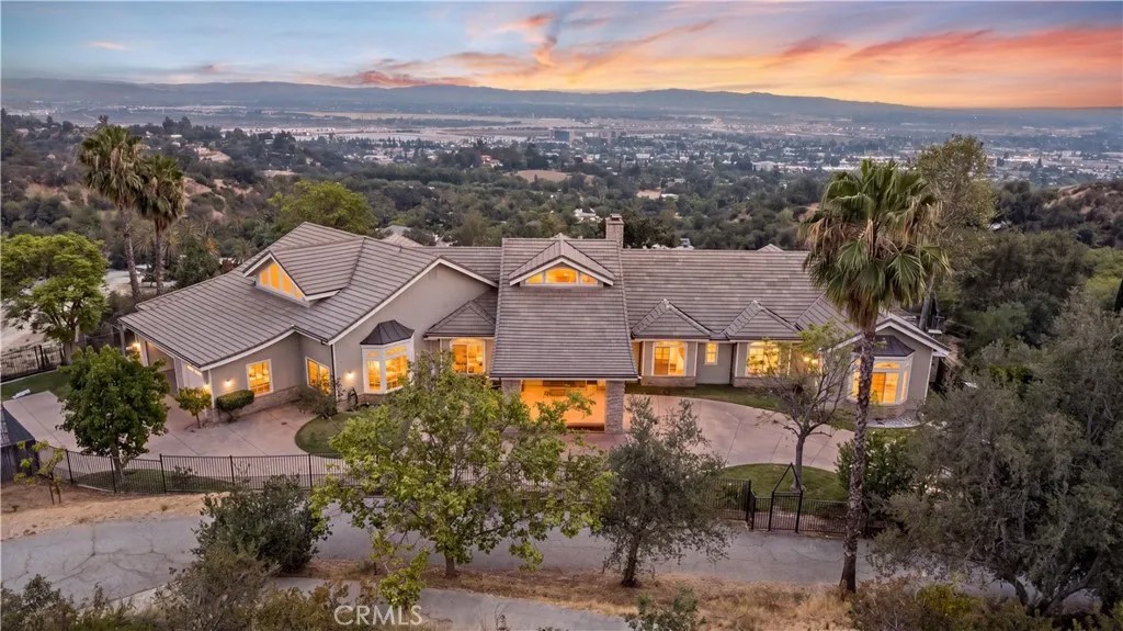 417 Long Canyon