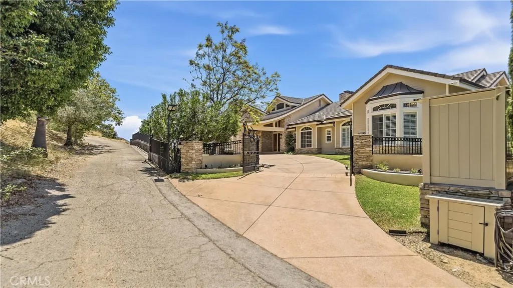 417 Long Canyon