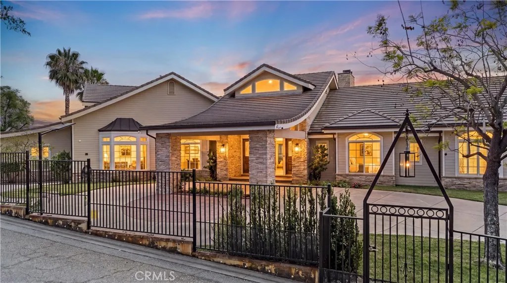 417 Long Canyon