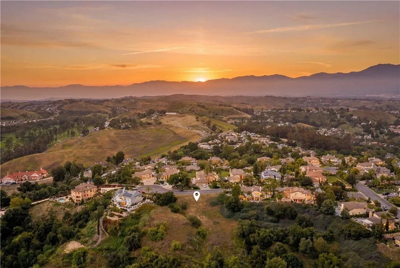 2105 Oak Canyon