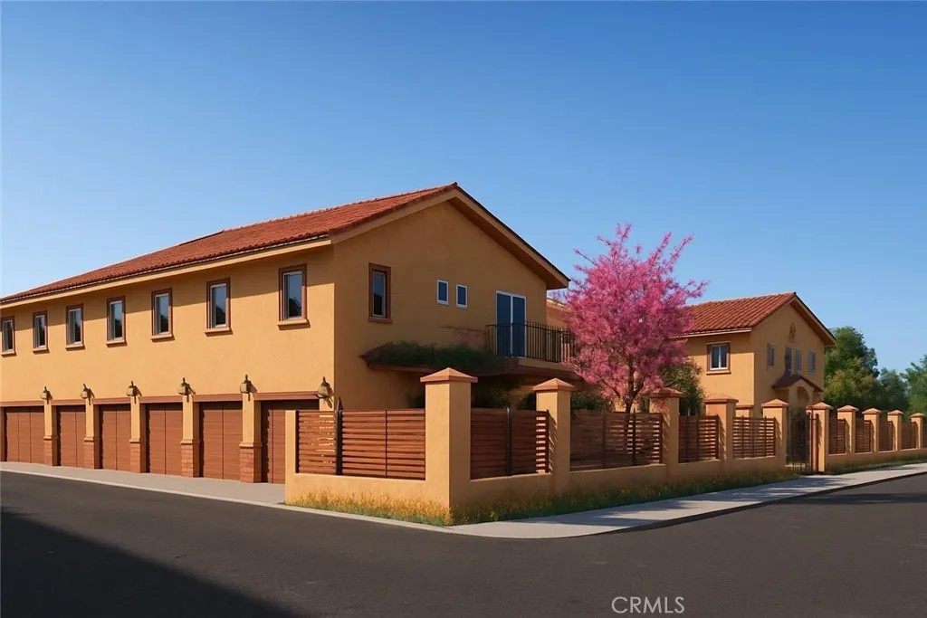 1324 E Kingsley