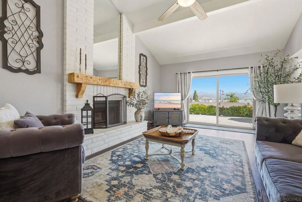 Photo of 1217 Pfeifer Ln, El Cajon, CA 92020 (MLS # 260008222)