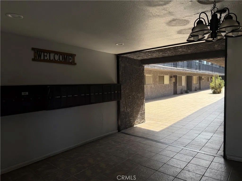 Photo of 240 W Verdugo Ave, Burbank, CA 91502 (MLS # BB26066179)