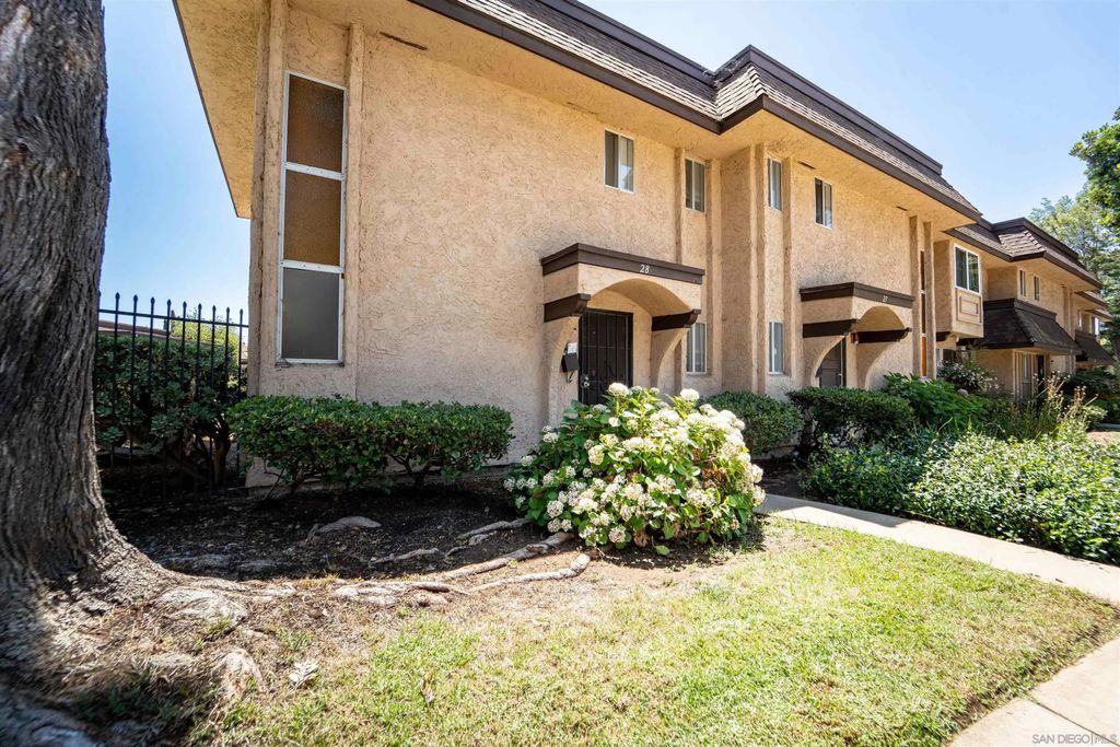 Photo of 2121 E Grand Ave #28G, Escondido, CA 92027 (MLS # 260004790)