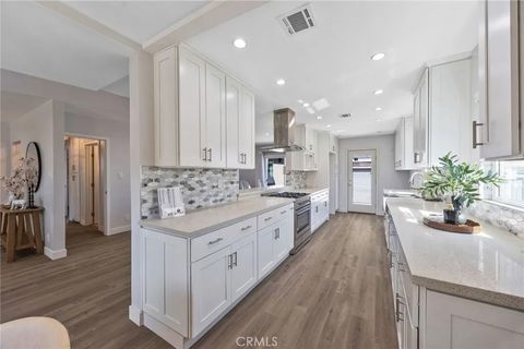 Tiny photo for 6053 Turnergrove Dr, Lakewood, CA 90713 (MLS # DW25247760)
