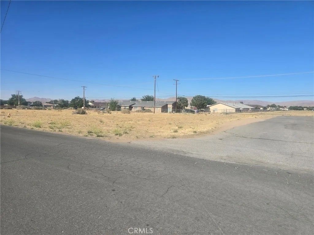 Photo of 0 Wanaque, Apple Valley, CA 92307 (MLS # IV26111410)