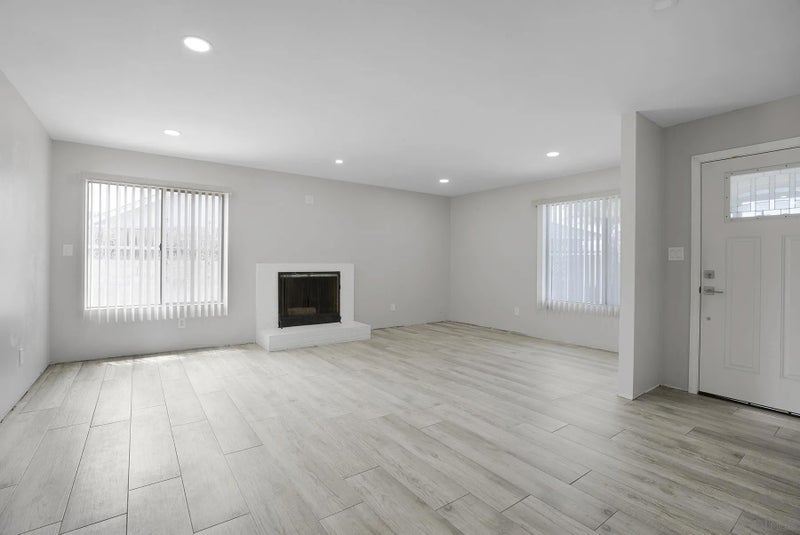 885 Givens