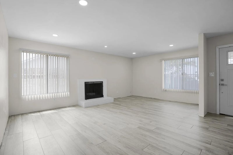 885 Givens