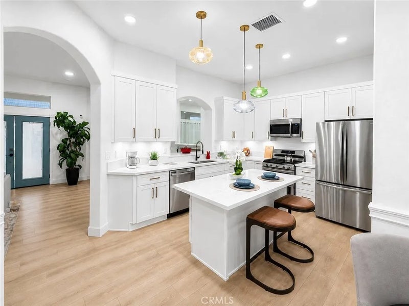 39832 De Vendome Court