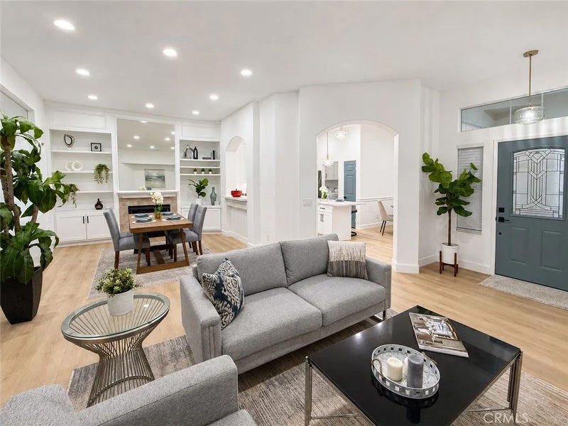 39832 De Vendome Court