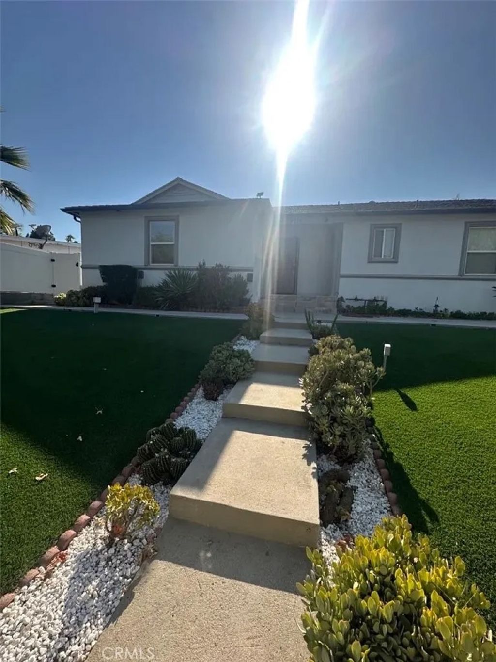 Photo of 9711 Hayvenhurst Ave, Northridge, CA 91343 (MLS # SR26048515)