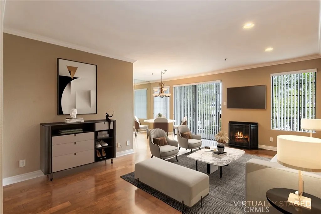 2559 Plaza Del Amo 201