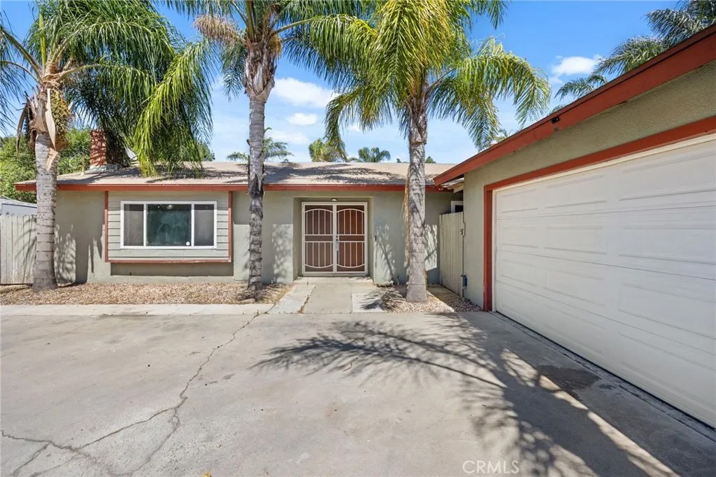 10937 Desert Sand Avenue